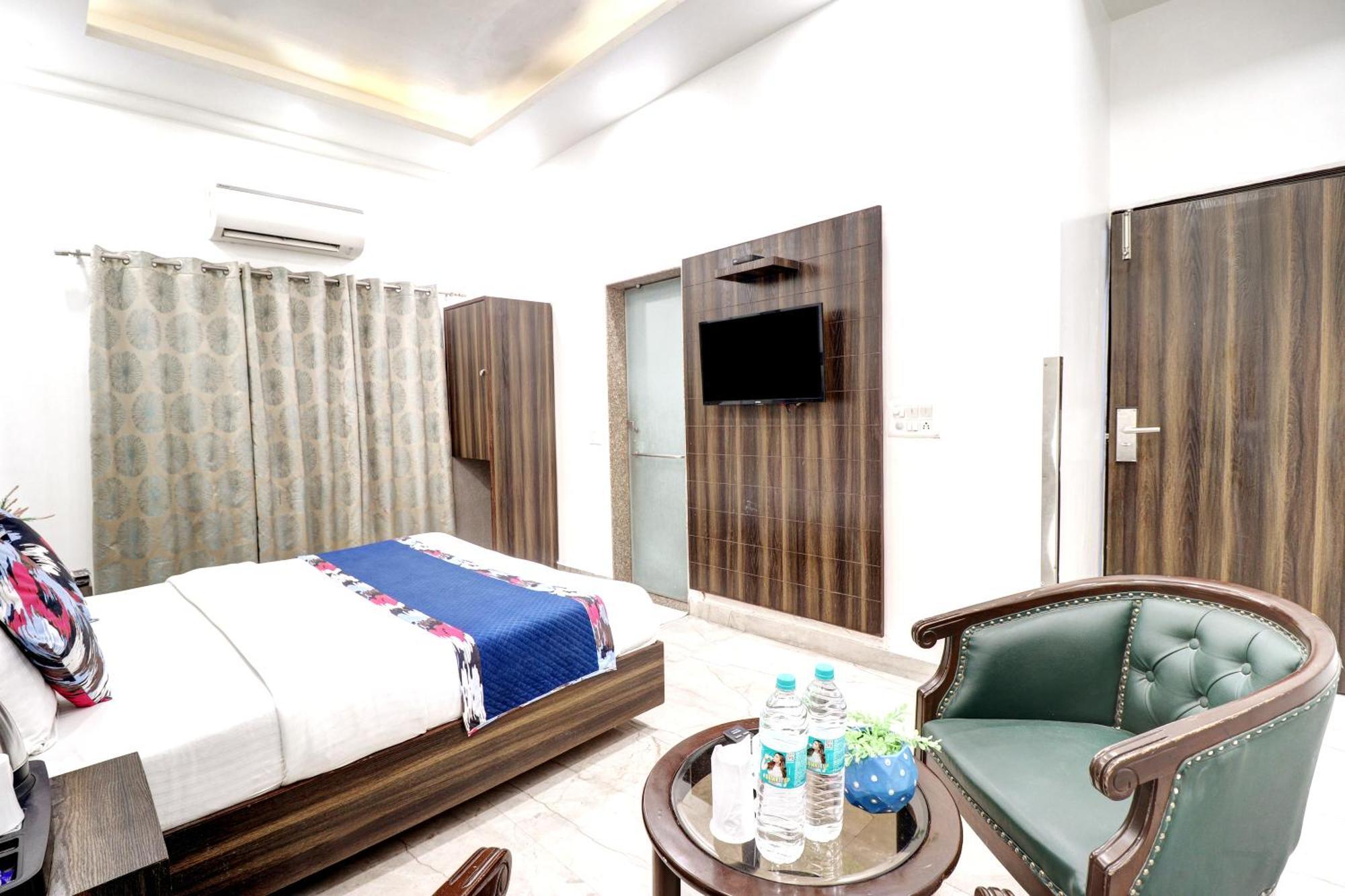 Hotel Emporio Dx - New Delhi Railway Station - Paharganj Extérieur photo