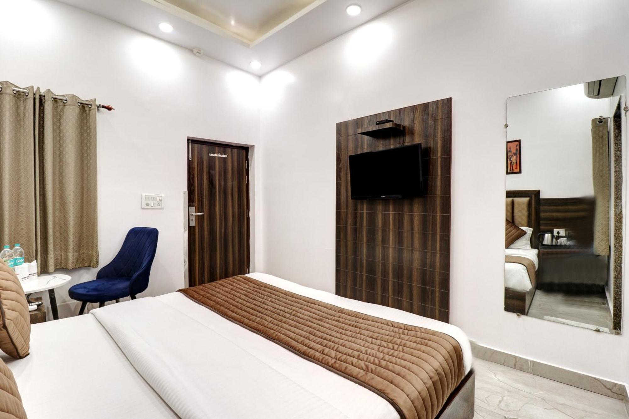 Hotel Emporio Dx - New Delhi Railway Station - Paharganj Extérieur photo