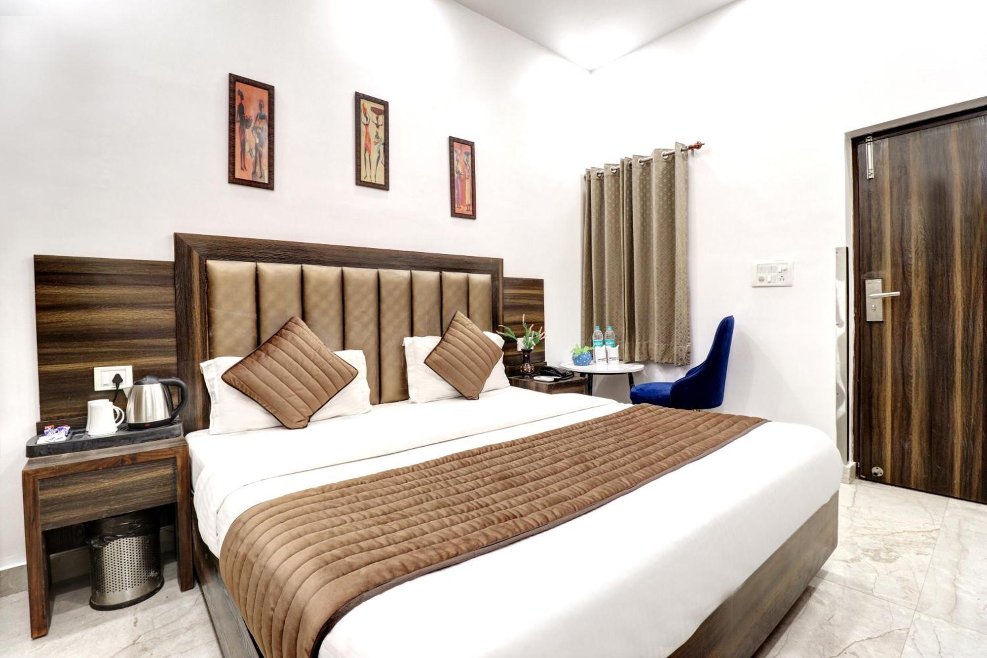 Hotel Emporio Dx - New Delhi Railway Station - Paharganj Extérieur photo