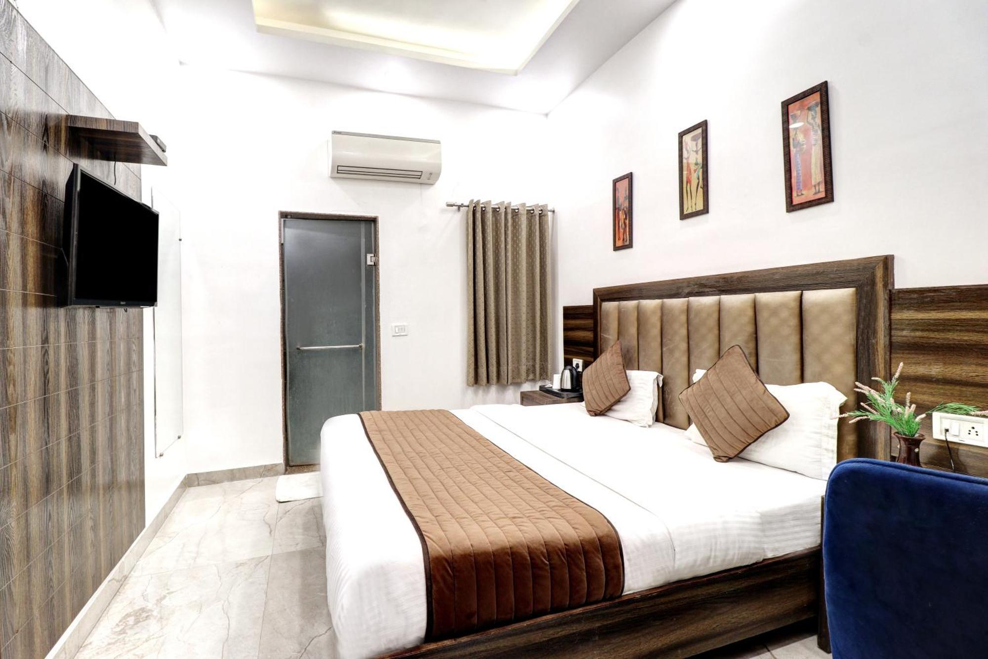 Hotel Emporio Dx - New Delhi Railway Station - Paharganj Extérieur photo